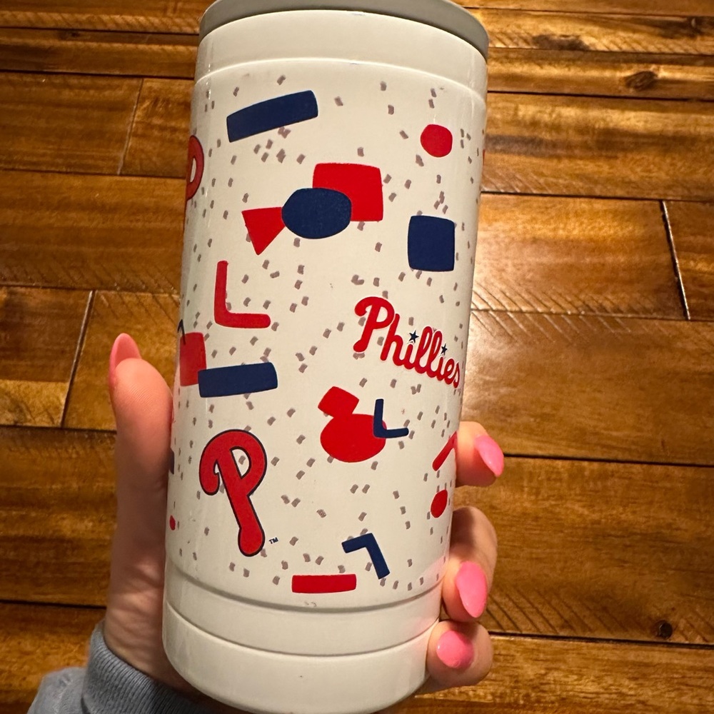 Phillies slim can